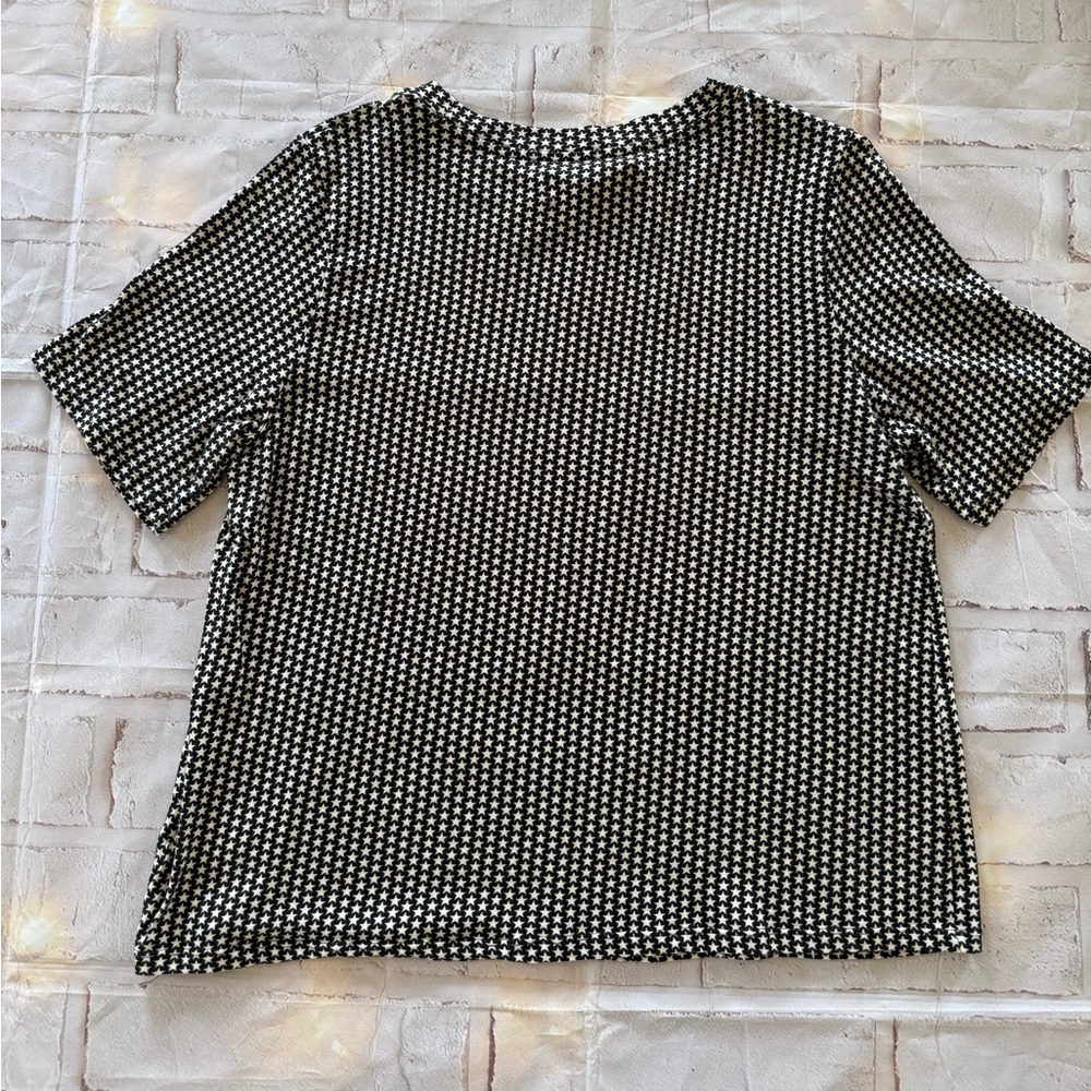 POPSUGAR Black and White Star Short Sleeve Top Size Medium